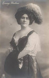 DESTINNOVÁ; EMMA. - Fotografická pohlednice.1903 - 1906 /osobnosti/